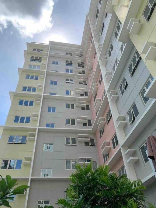 1Br With Extra Room At One Regis- Megaworld Bacolod Eksteriør billede